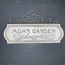 Mom\'s Garden Mini Plaque