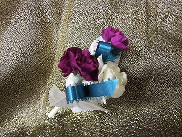 Boutonniere - FL 411