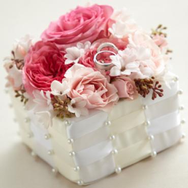 The Flower Jeweled Ring Box